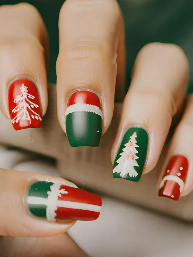 Acrylic Nail Designs on Christmas